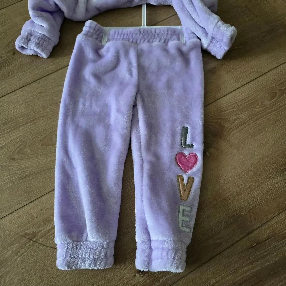 Nwt $64 Colette Lilly Colette Lilly plush jogger and Sweatshirt set matching